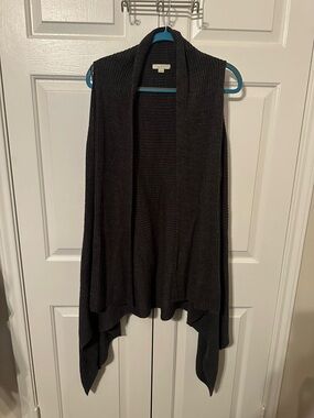 LOFT Dark Charcoal Ribbed Open-Front Drape Vest